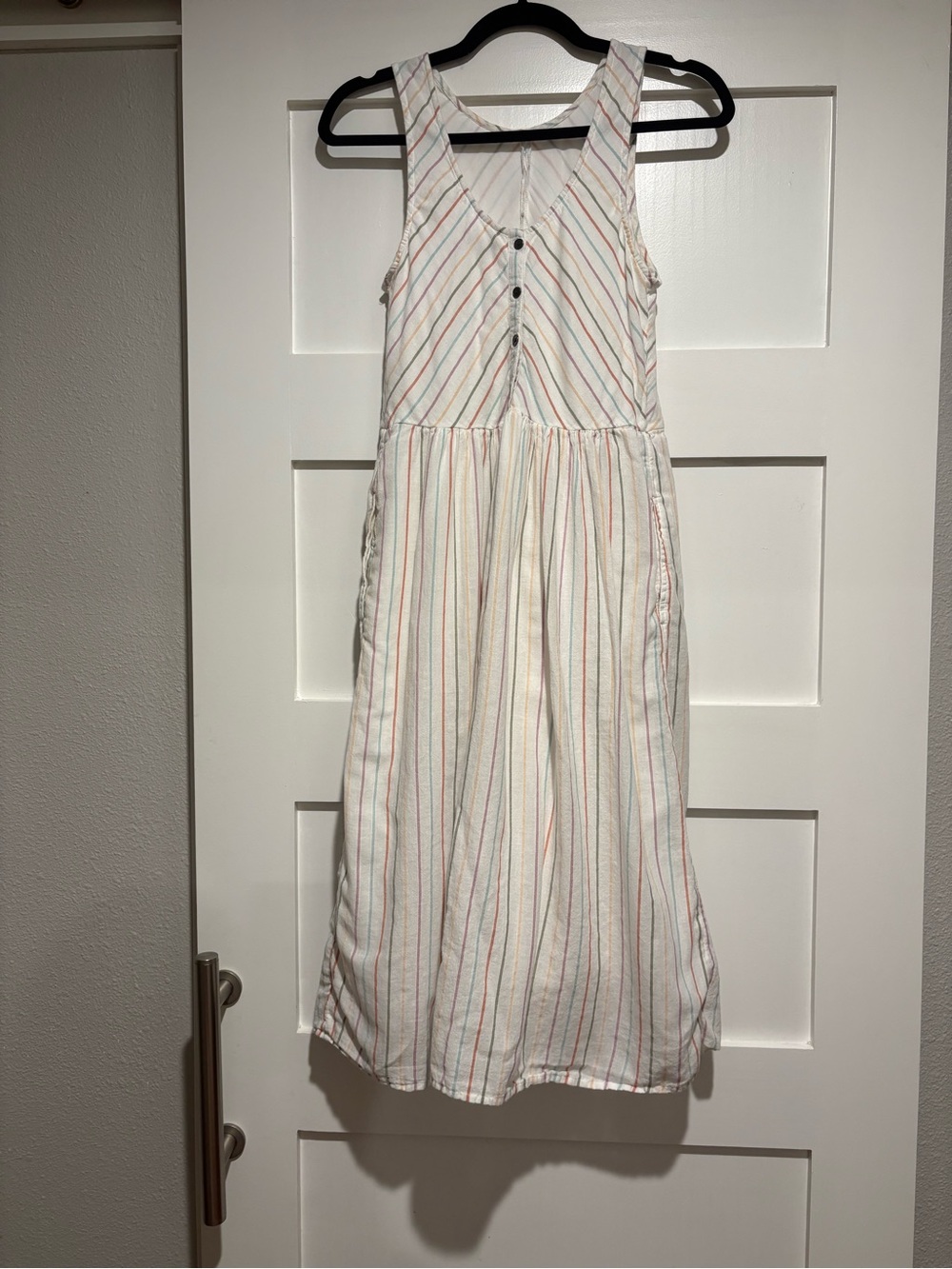 Women’s White Multi-Stripe Sleeveless Sundress
